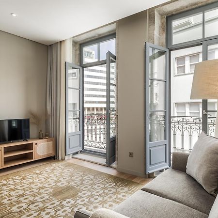 Legends House By Sweet Porto Aparthotel Стая снимка