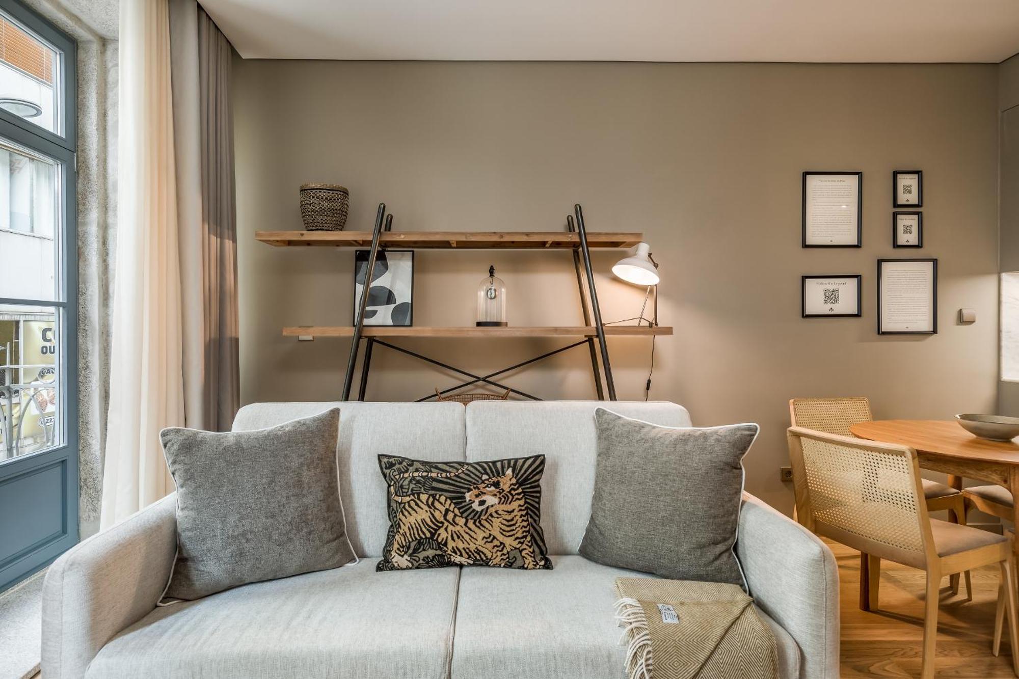 Legends House By Sweet Porto Aparthotel Стая снимка