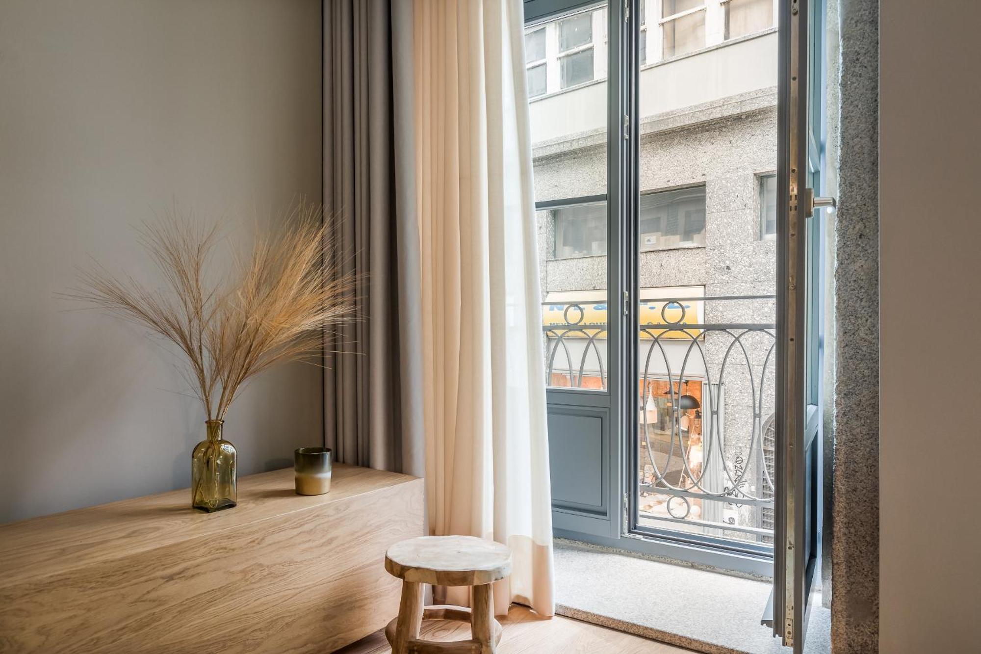 Legends House By Sweet Porto Aparthotel Стая снимка